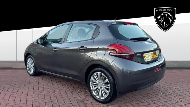 Peugeot 208 1.2 PureTech 82 Signature 5dr [Start Stop] Petrol Hatchback